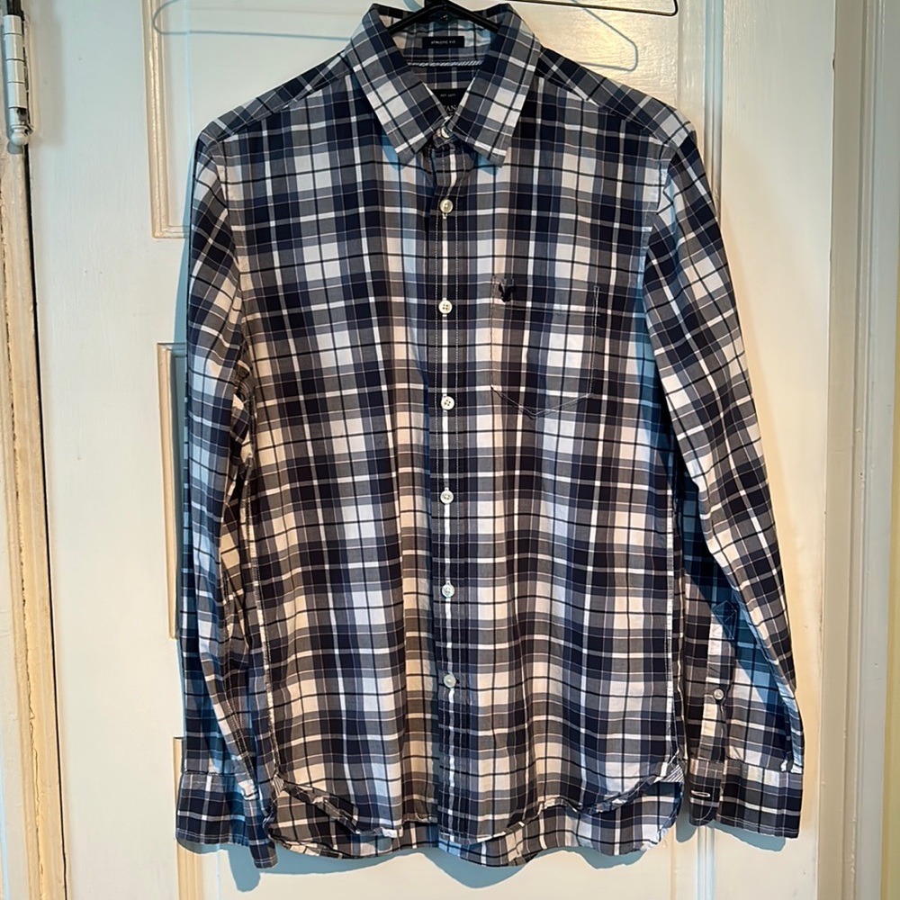 American Eagle Men’s Athletic Fit Long Sleeve Button Down Size Small